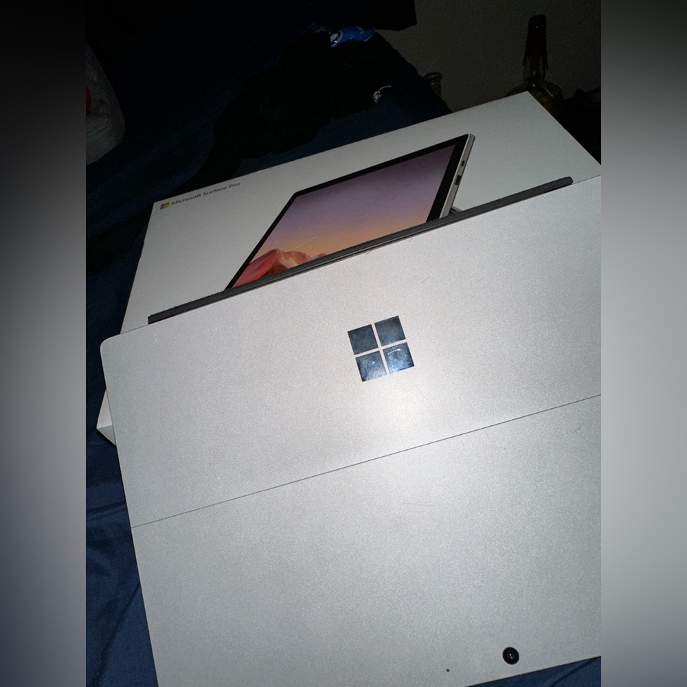 Microsoft surface pro 7